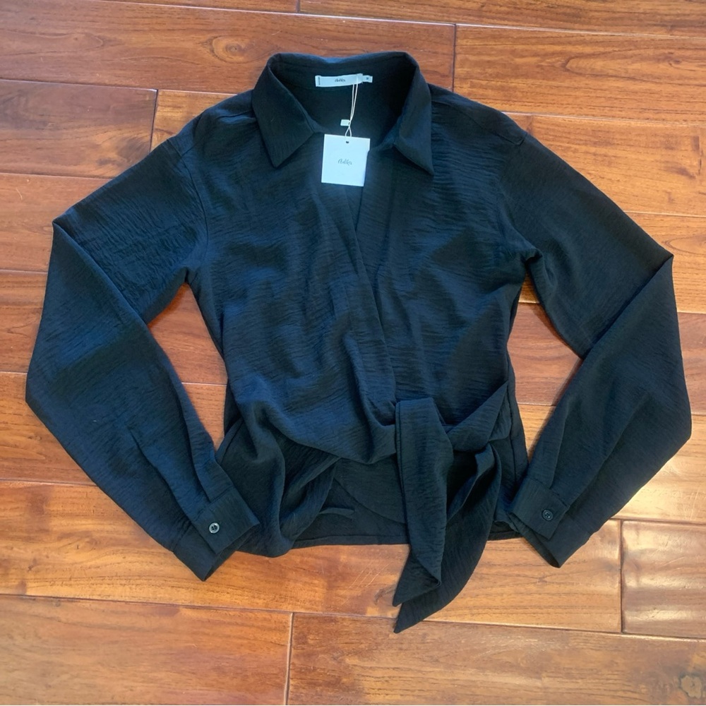 Black Wrap Top Size M ADIKA Long Sleeve V-Neck Collared Blouse Balletcore